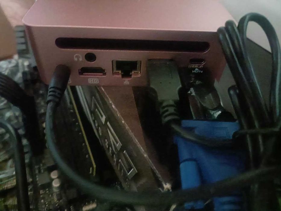 Міні ПК GenMachine з 8 ядерним Ryzen 7 4700U\16GB DDR4-3200Mhz\SSD 512