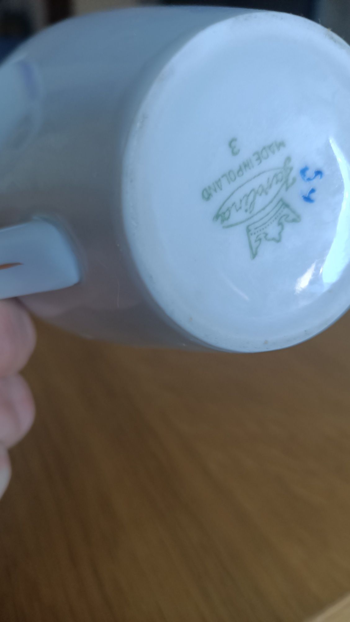 Porcelanowy Biały duży i mały  dzbanek ze złotym dekorem - PRL