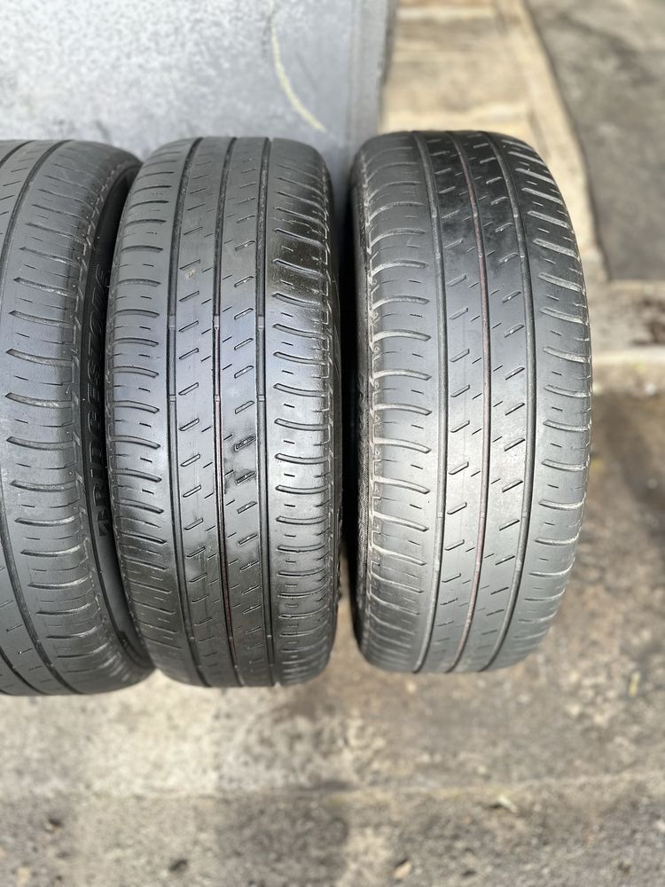 Продам комплект летних шин Bridgestone EP 150 185/60 R15