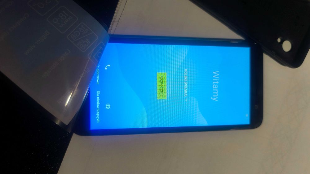 smartfon Alcatel 1 + ładowarka