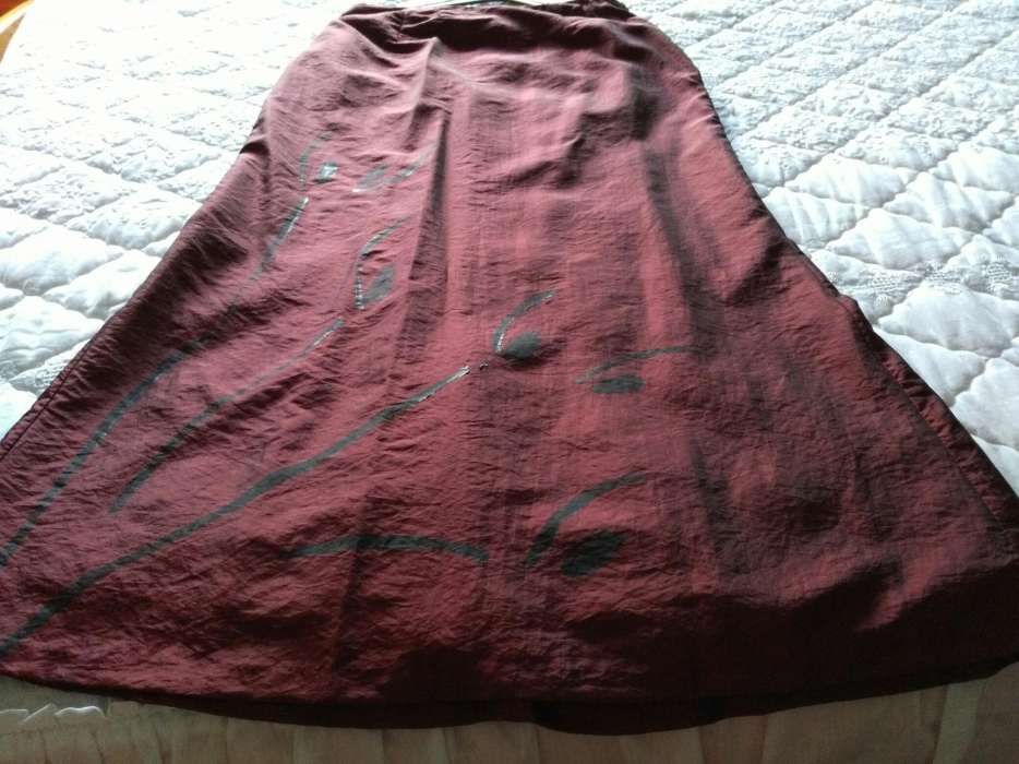 Casaca de couro e saia de cerimónia