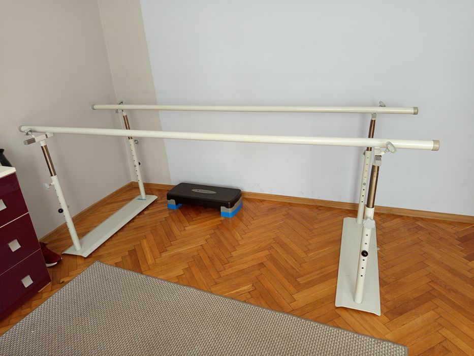 Poręcze do nauki/ćwiczenia chodzenia rehabilitacyjne