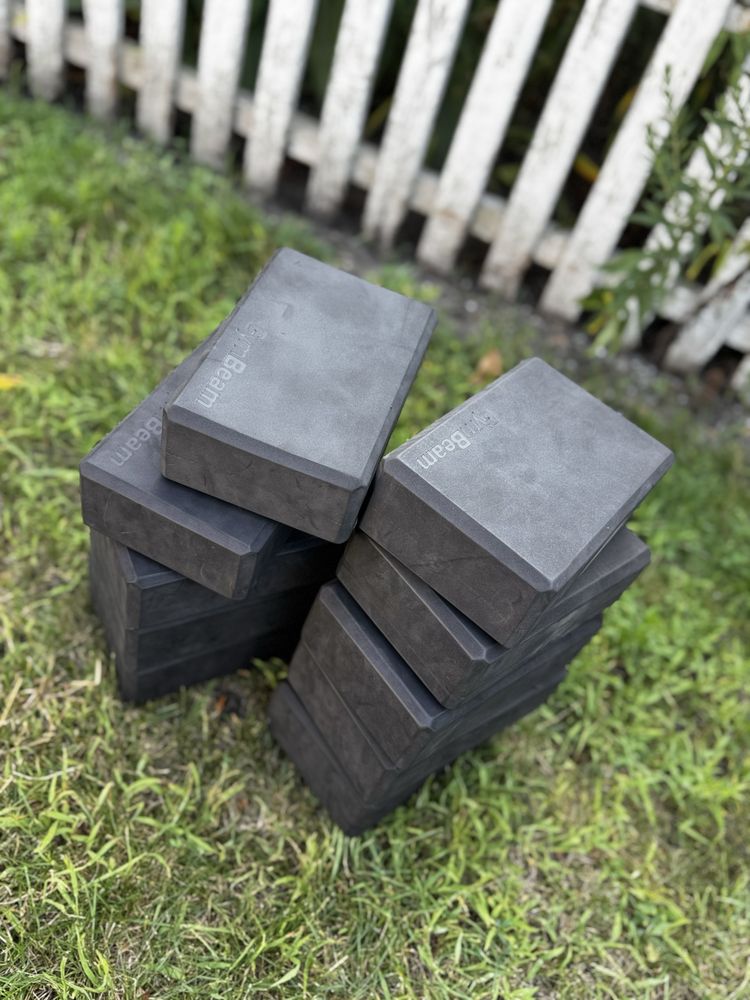Йога-блоки GymBeam (23×15×7,5 см) — як нові, 250 ₴/шт (10 шт)