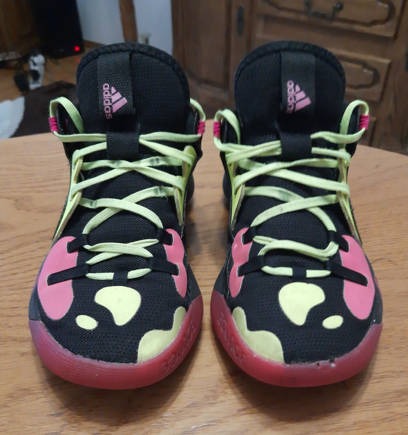 Кросівки adidas Harden Stepback 2 (розмір 36/23см) в хорошому стані