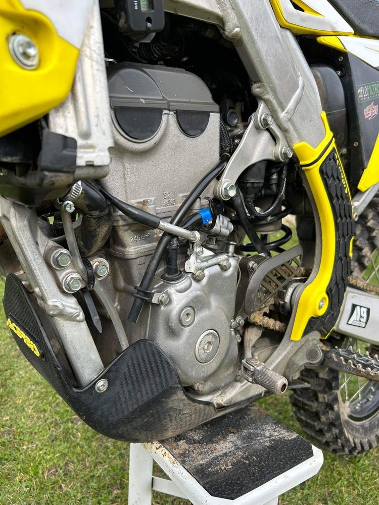 Suzuki RMZ 250 z 2022