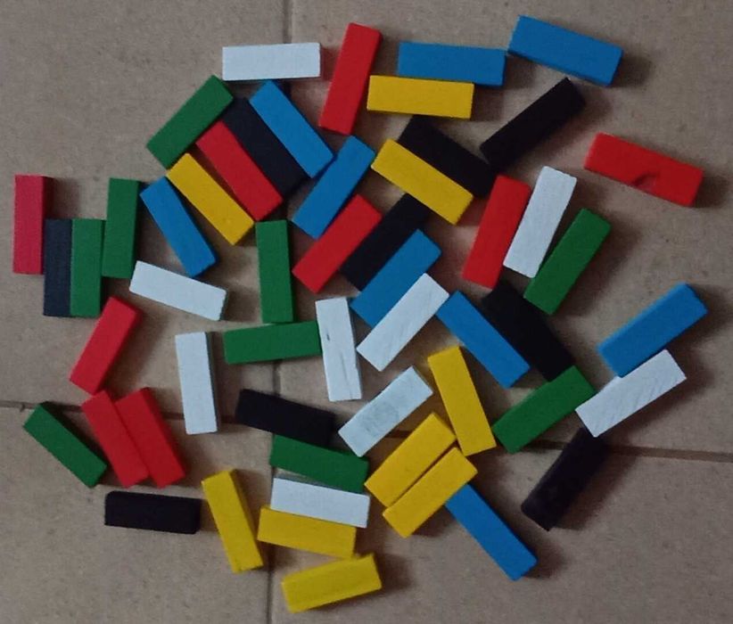 настільна гра "Дженга - різнокольорова вежа"