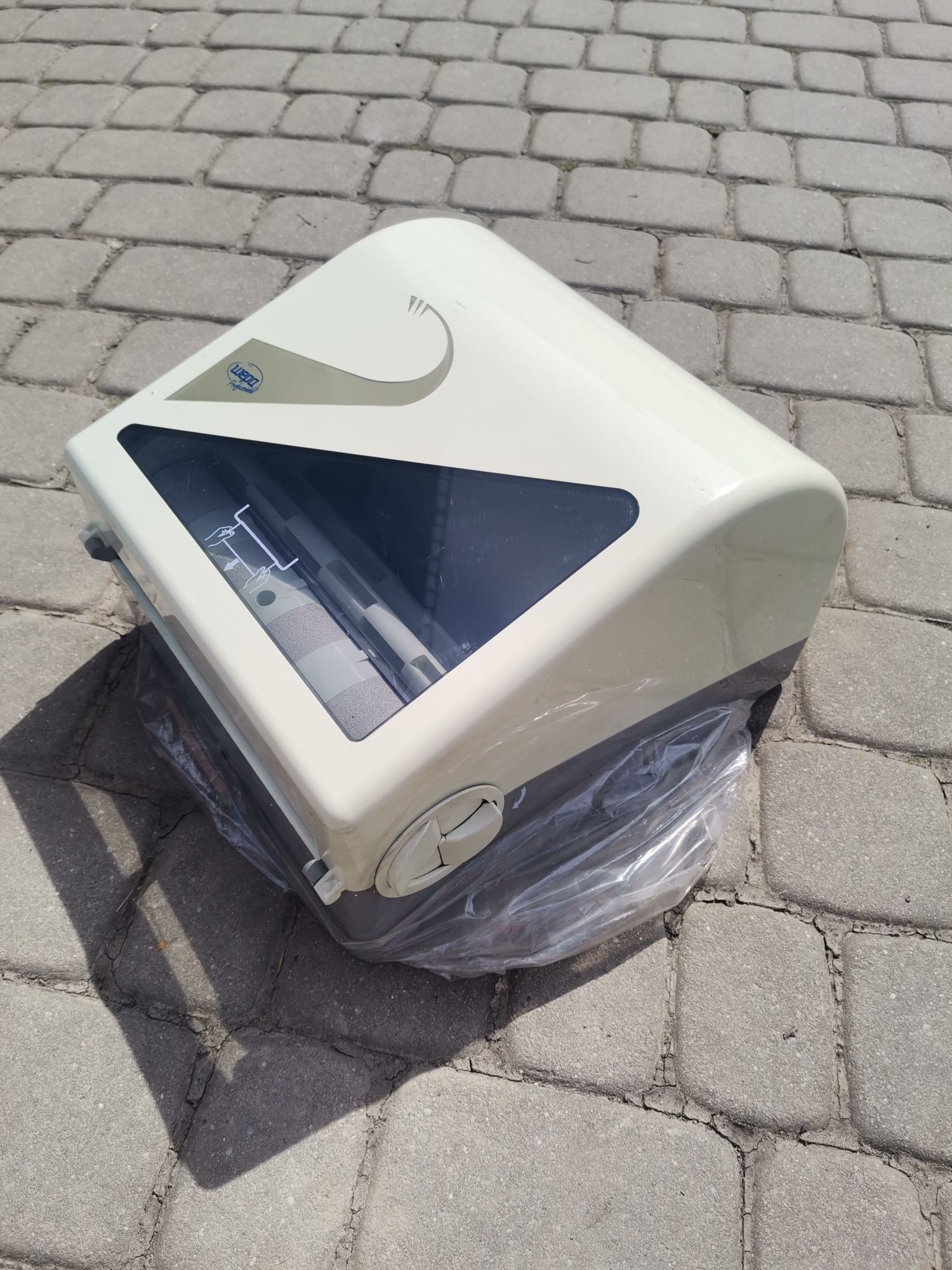 Dozownik ręcznika papierowego