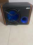 Subwoofer com amplificador