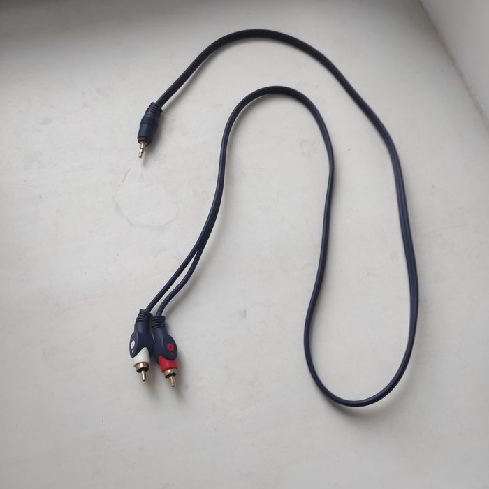 Шнур соединение ПК и Колонки