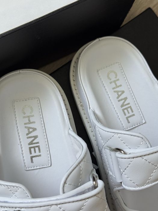 сандалі шльопанці шанель шкіряні  37 38 39