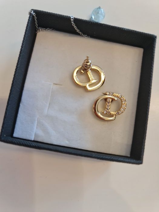 Kolczyki Dior logowane