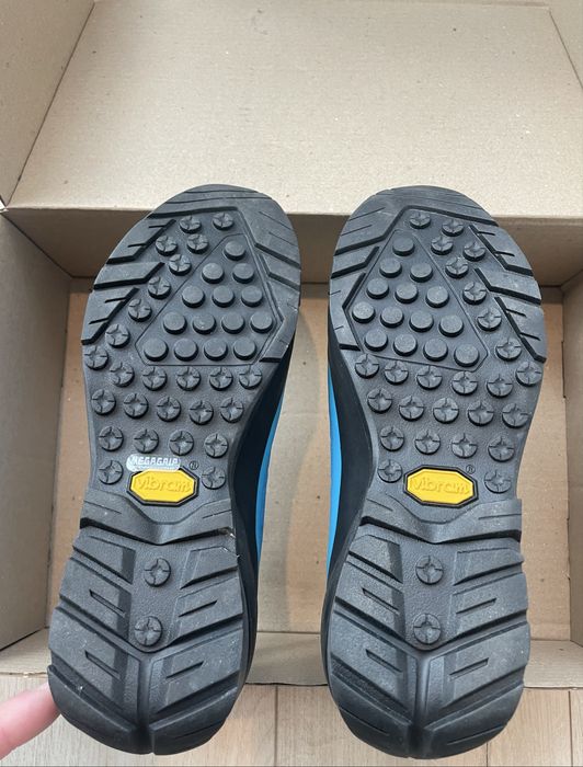 Кросівки Arcteryx