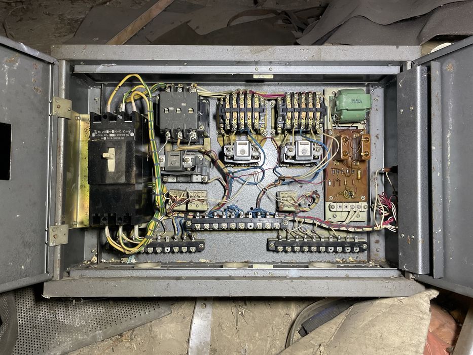 Блоки управліня та сигналізації