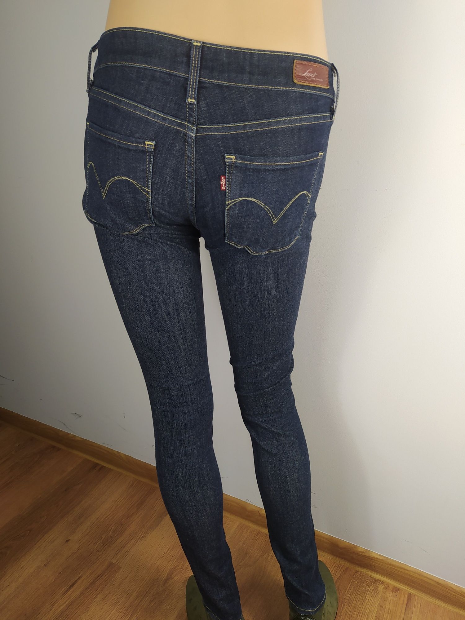 Jeansy skinny r. 26 Levi's