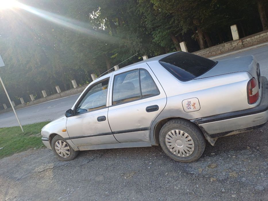 Nissan Sunny 1993 року 2.0 дизель 1200$ На ПРОДАЖ