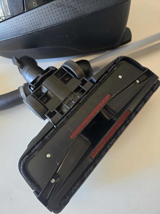 Odkurzacz Bosch z workiem Seria 8 BGL8XALL  idealny dla alergików