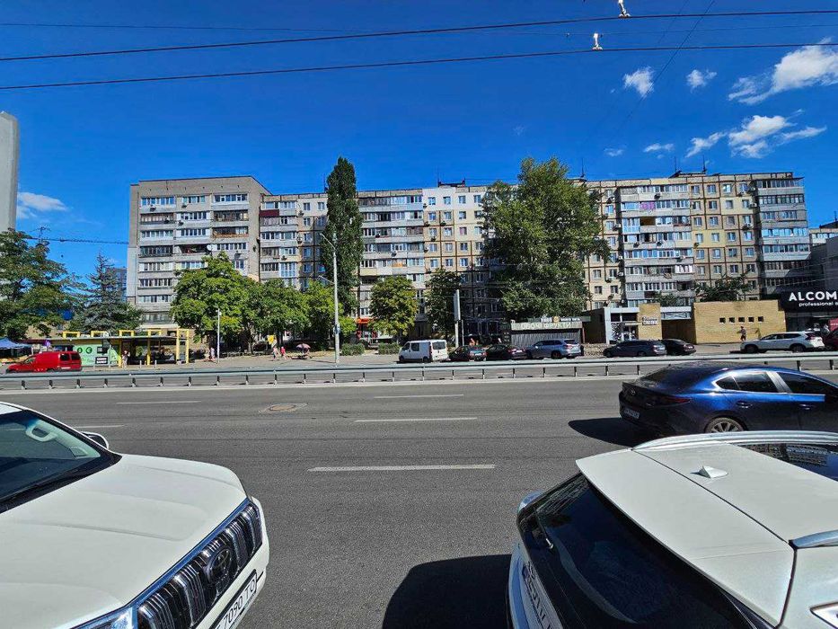 Продаж Комерційної нерухомості проспект Героїв, 3, Дніпро