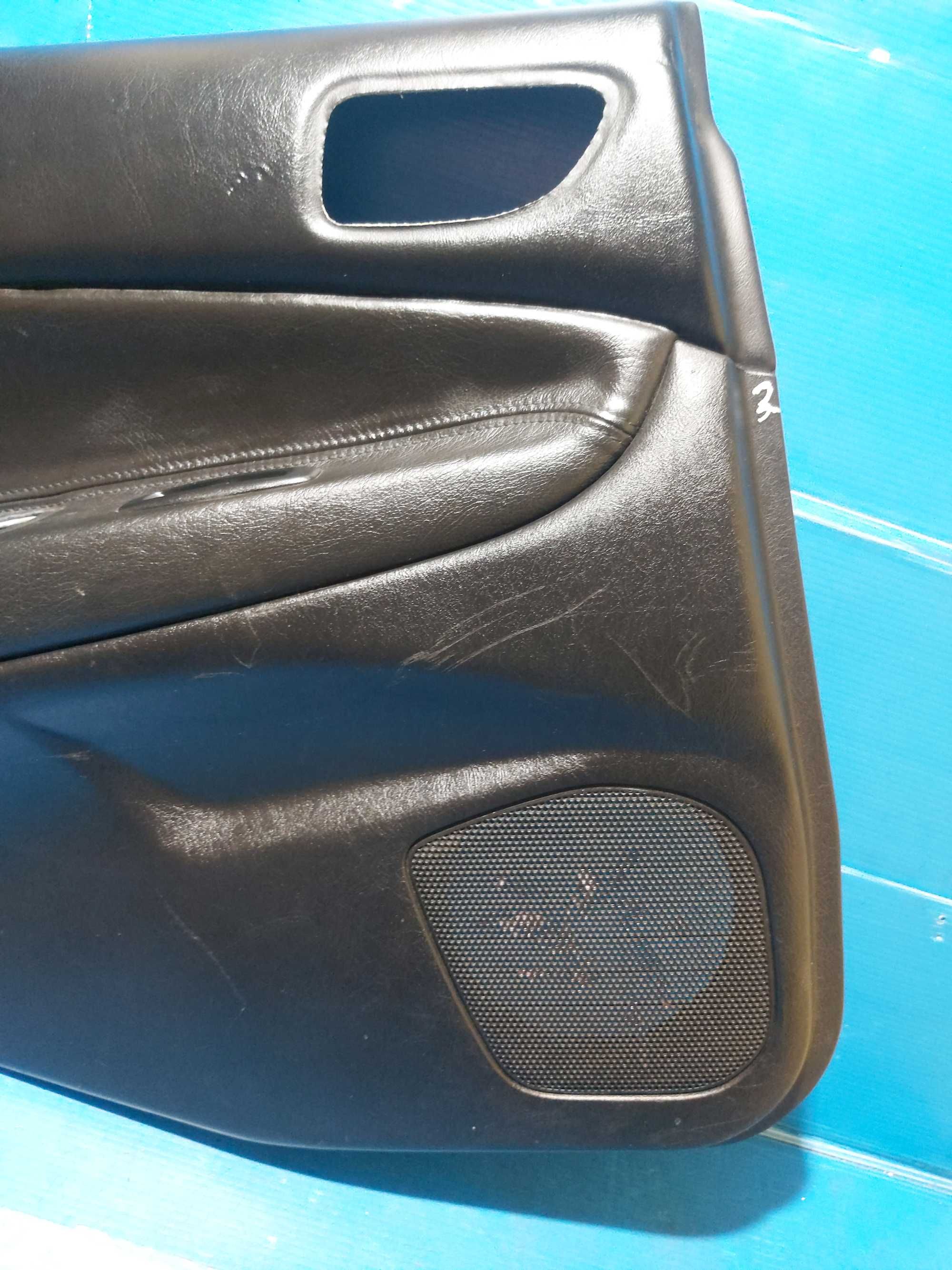 Boczek Drzwi lewy tył tylny skóra Mitsubishi galant nr.mag 3BD