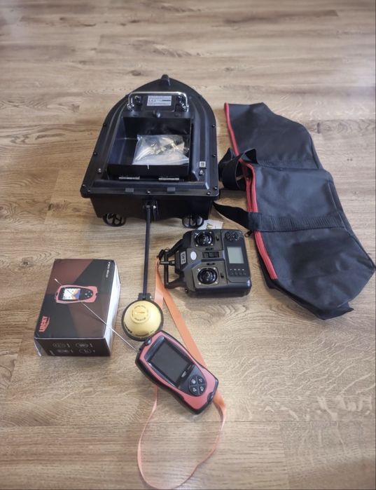 Łódka zanętowa D16E GPS ECHOSONDA