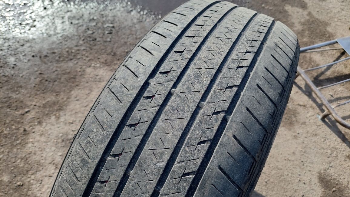 Літні шини 235/60/R18 Bridgestone Dueler H/L 422