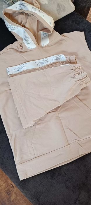 Komplet dresowy beżowy