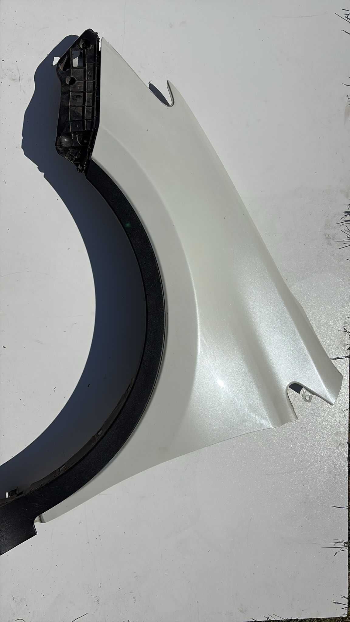 Toyota RAV4 2012–2018 – Błotnik Lewy i Prawy – Kolor 070 Perła