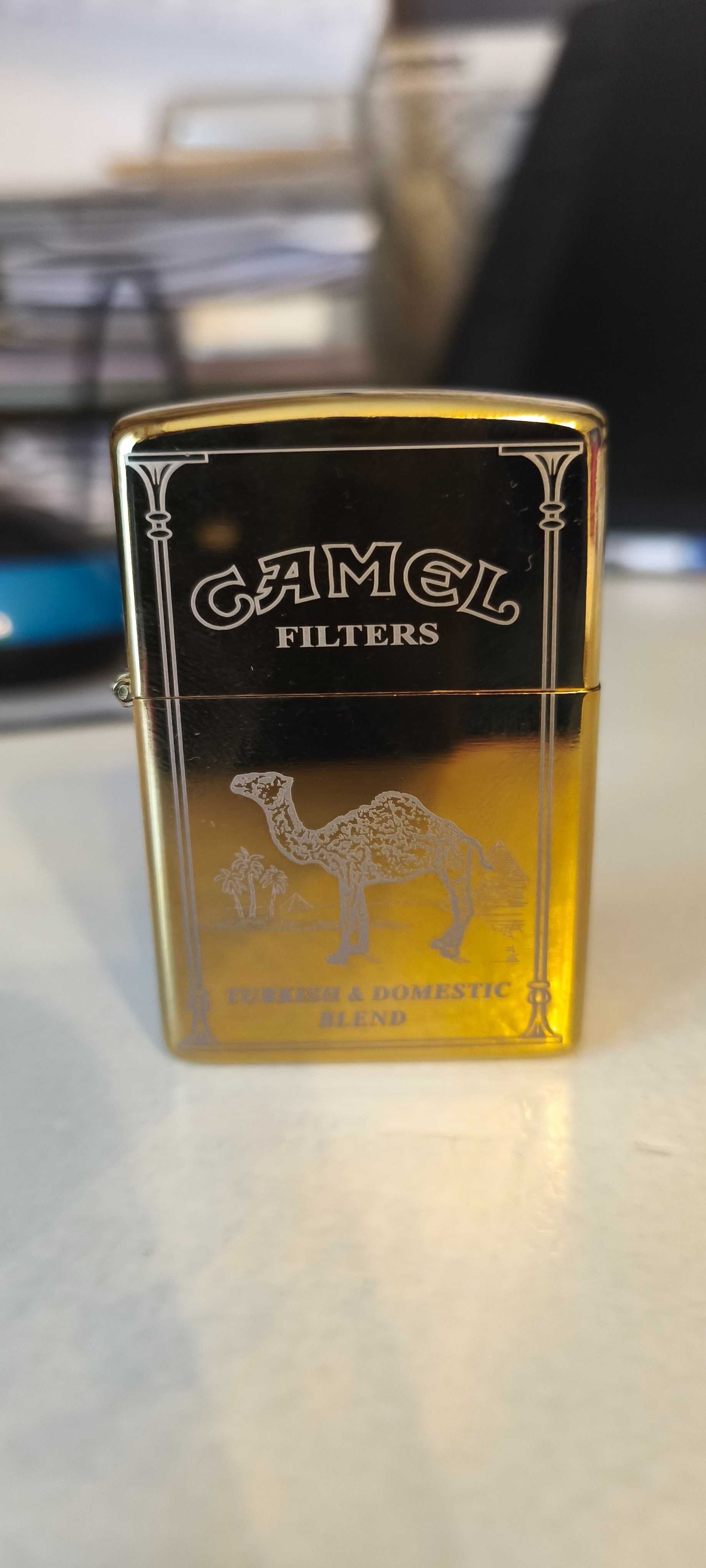 Metalowa zapalniczka CAMEL na naftę