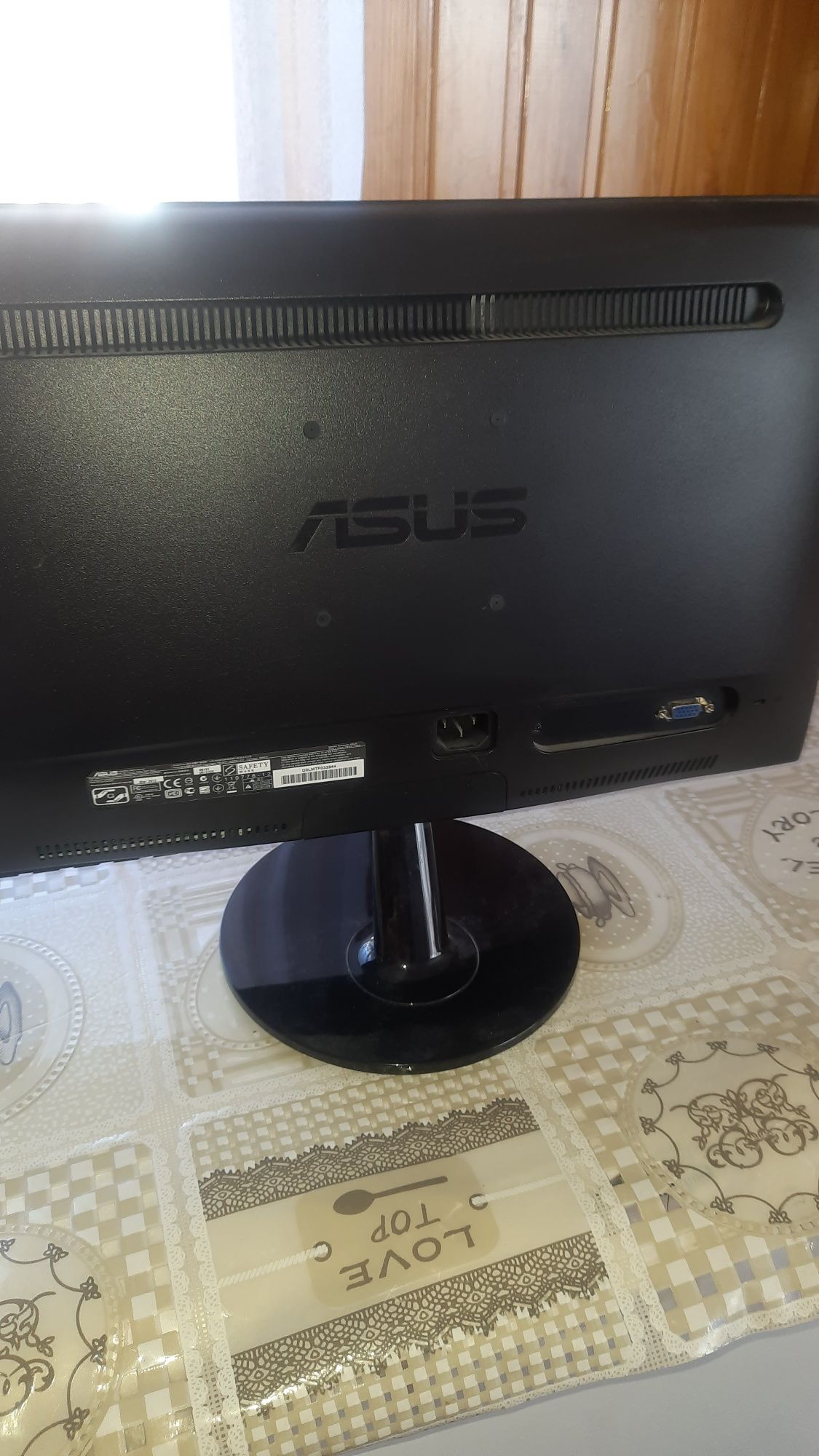 Продам монитор б/у Asus vs 197