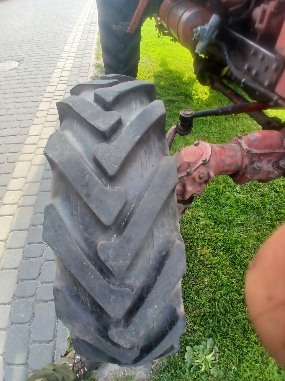 Sprzedam ciągnik  mtz 82