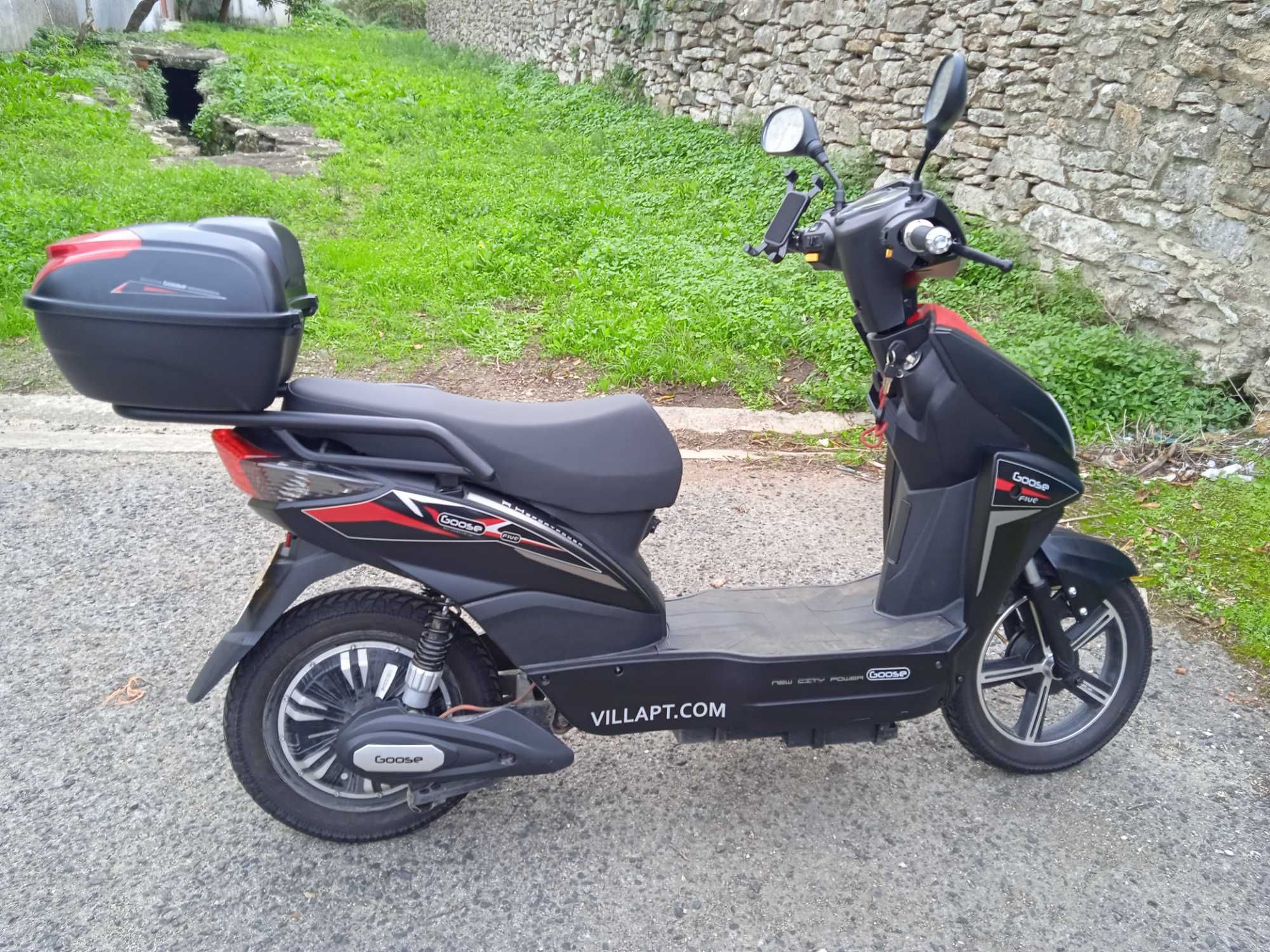 Scooter elétrica