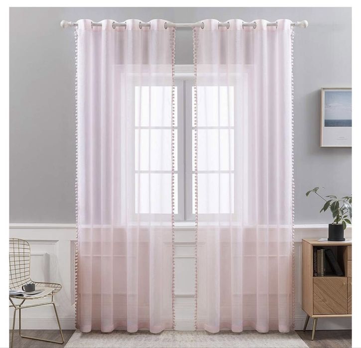 zestaw 2 zasłon z oczkami, przezroczyste z pomponami, na przelotkach