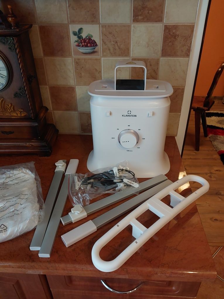 Urządzenie do automatycznego suszenia prasowaniaa