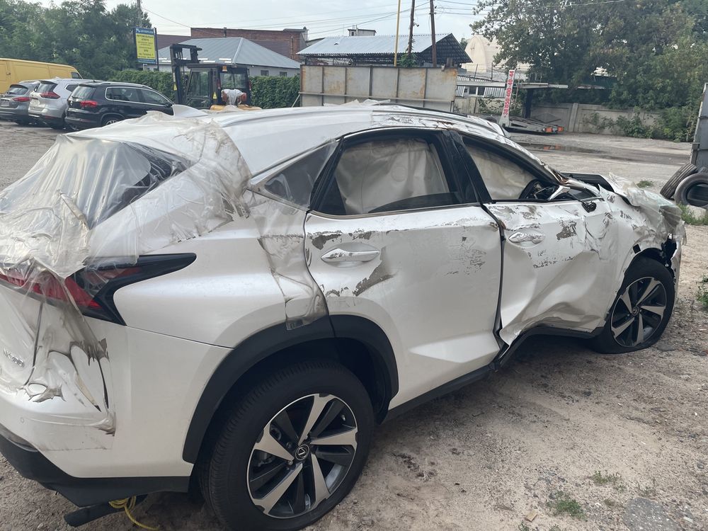 Lexus nx300 после ДТП