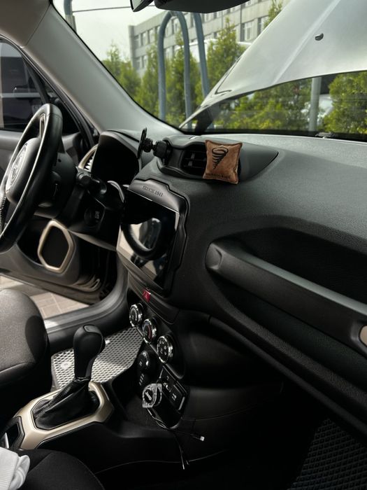 Продам Jeep renegade