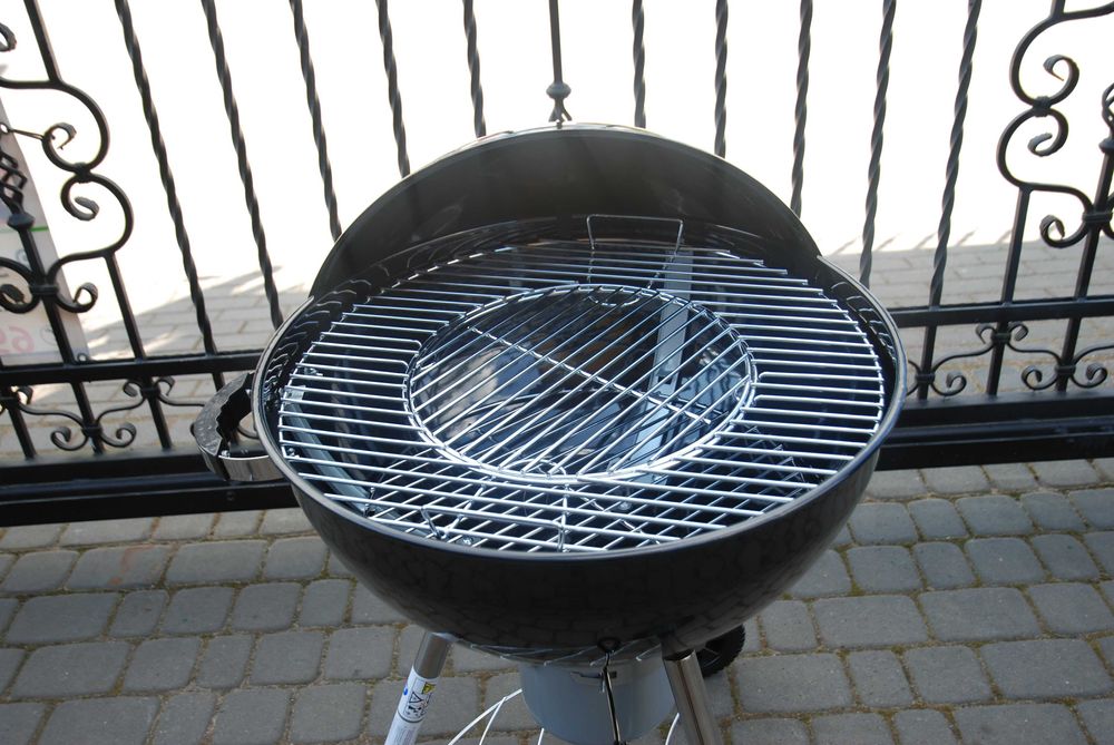 Grill węglowy kulisty