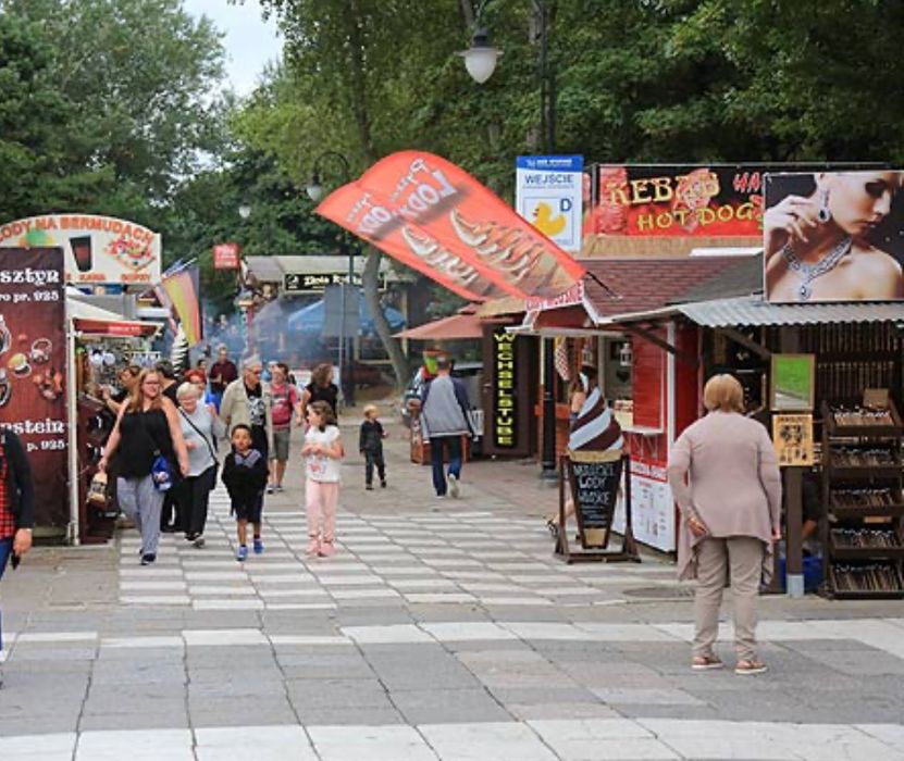 Wynajem miejsca pod działalność sezonową nad morzem.