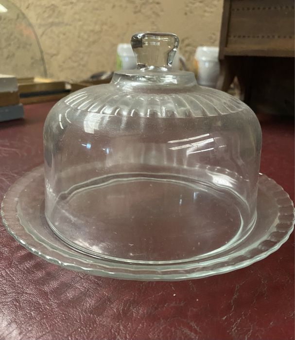 Manteigueiro em vidro