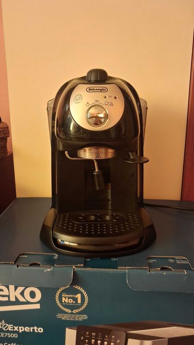 Expres kolbowy ciśnieniowy De'Longhi EC 191