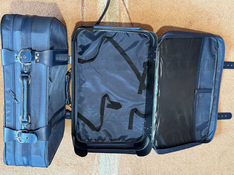 Sprzedam komplet 2 walizek