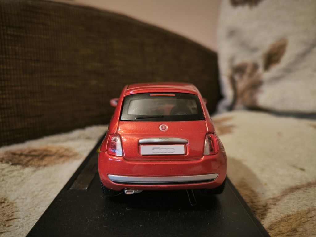 Model Fiat 500 Bburago 1:24