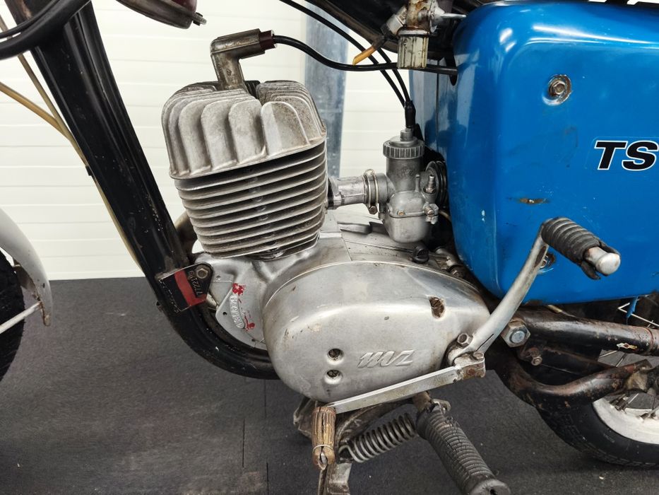 MZ TS 125 z dokumentami