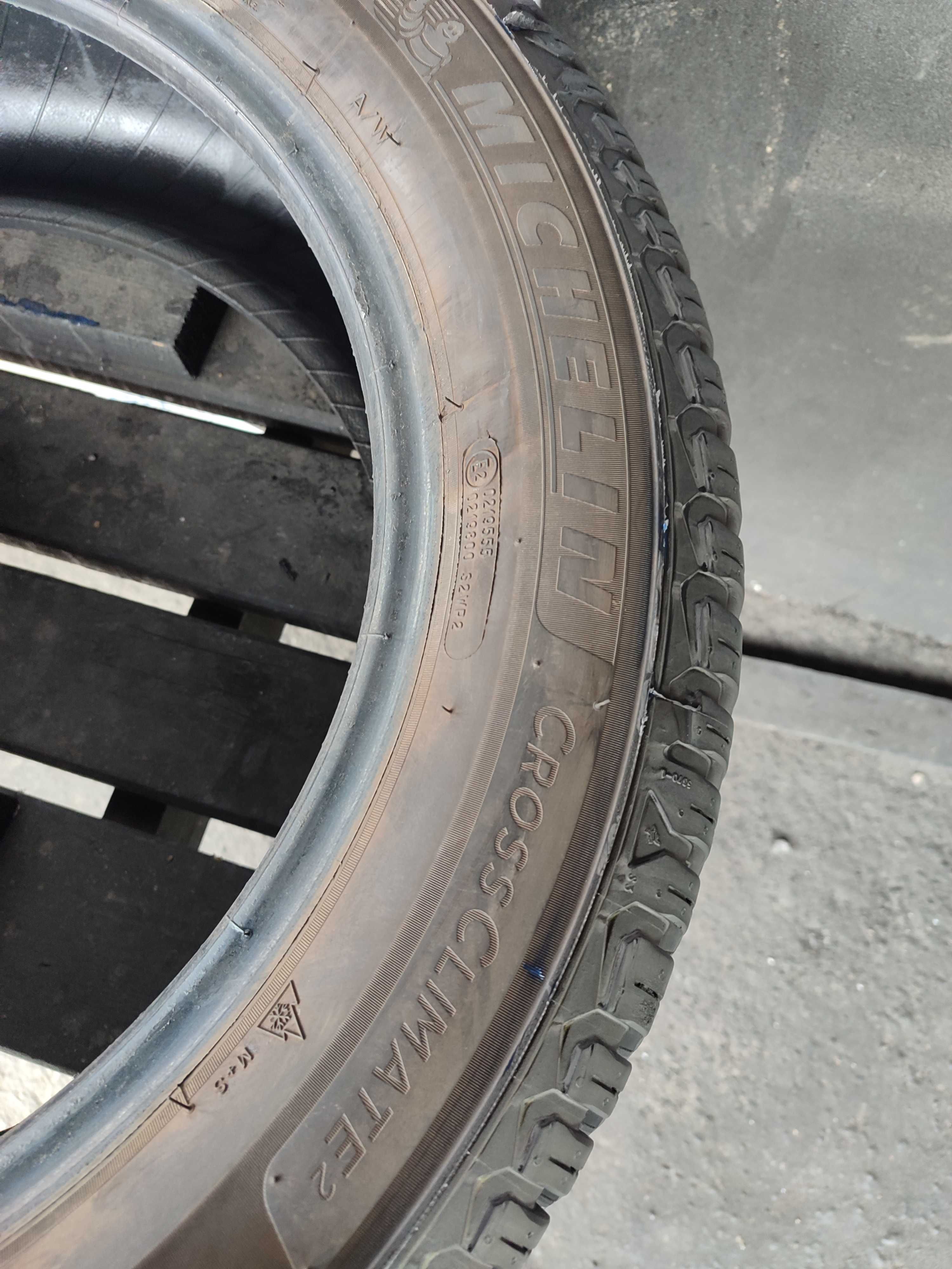 Всесезонні шини 235/55 R19 Michelin Cross Climate 2