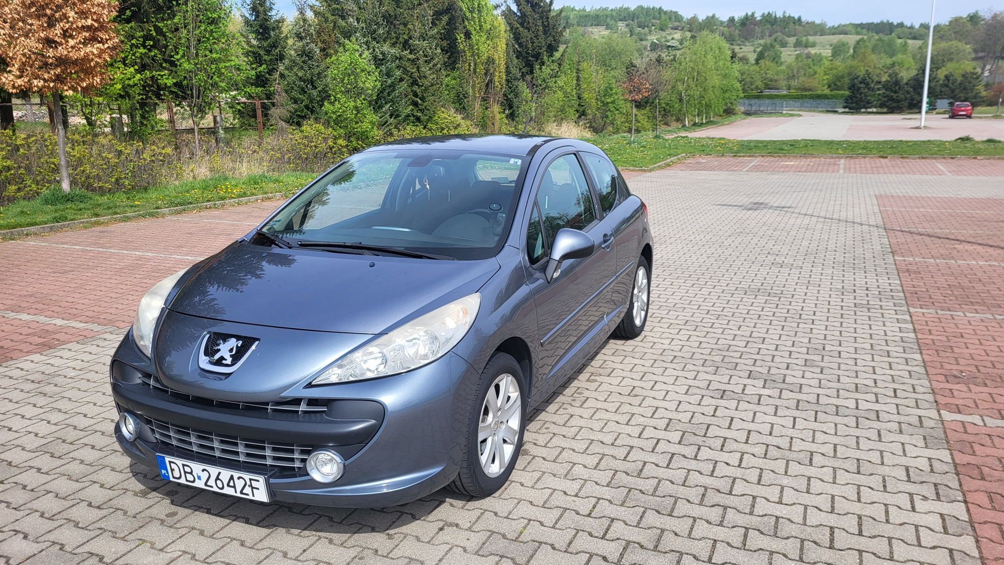 Peugot 207 1.6 hdi (bez DPF) bezwypadkowy prywatnie