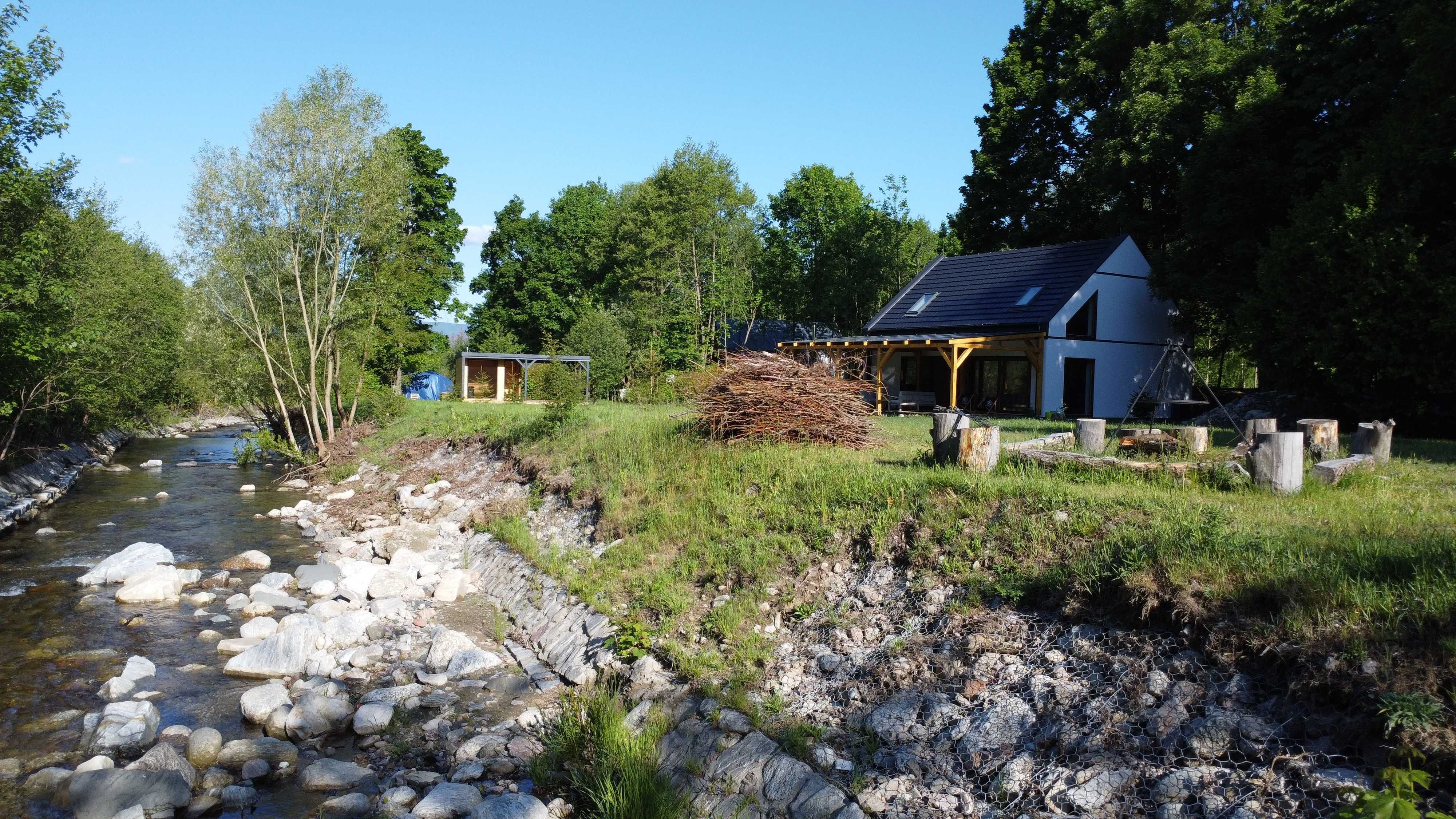 Dom w górach nad rzeką z sauną i balią- wolny 10-16 sierpień