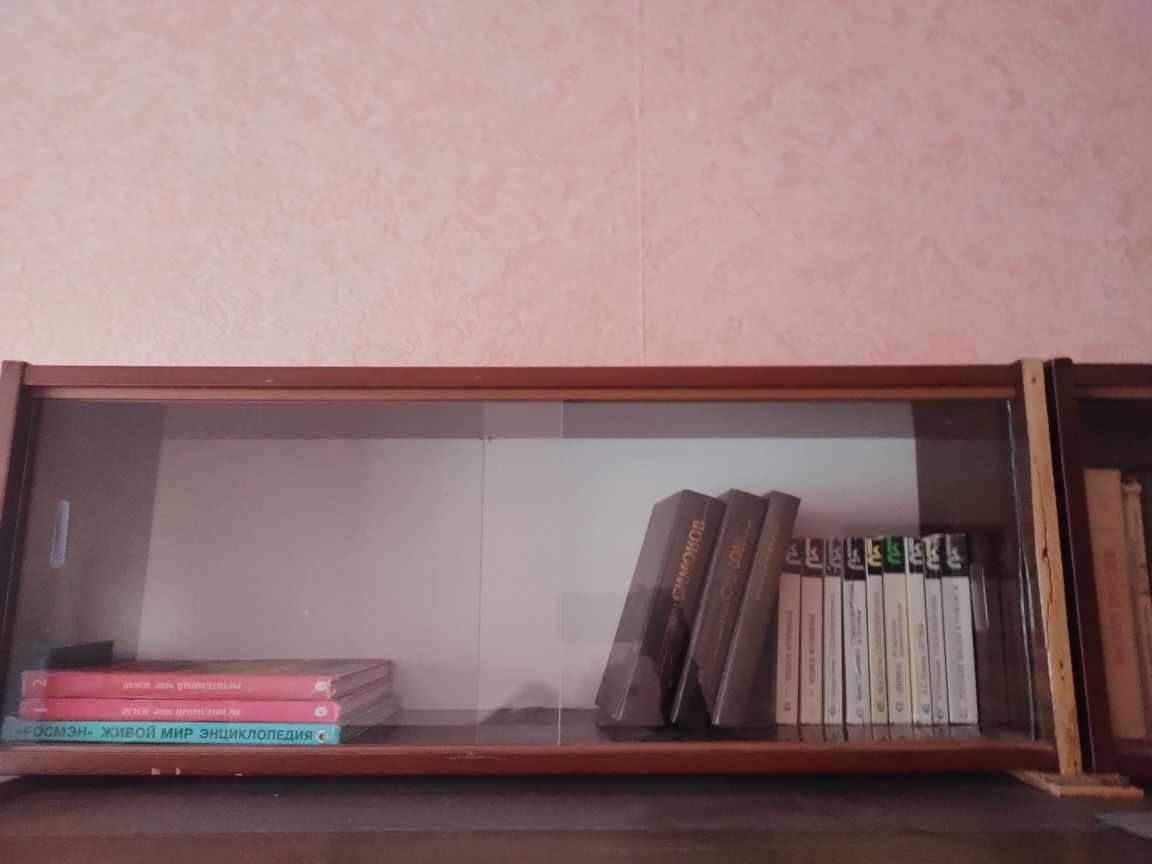 Продам полки книжные, набор для ванной