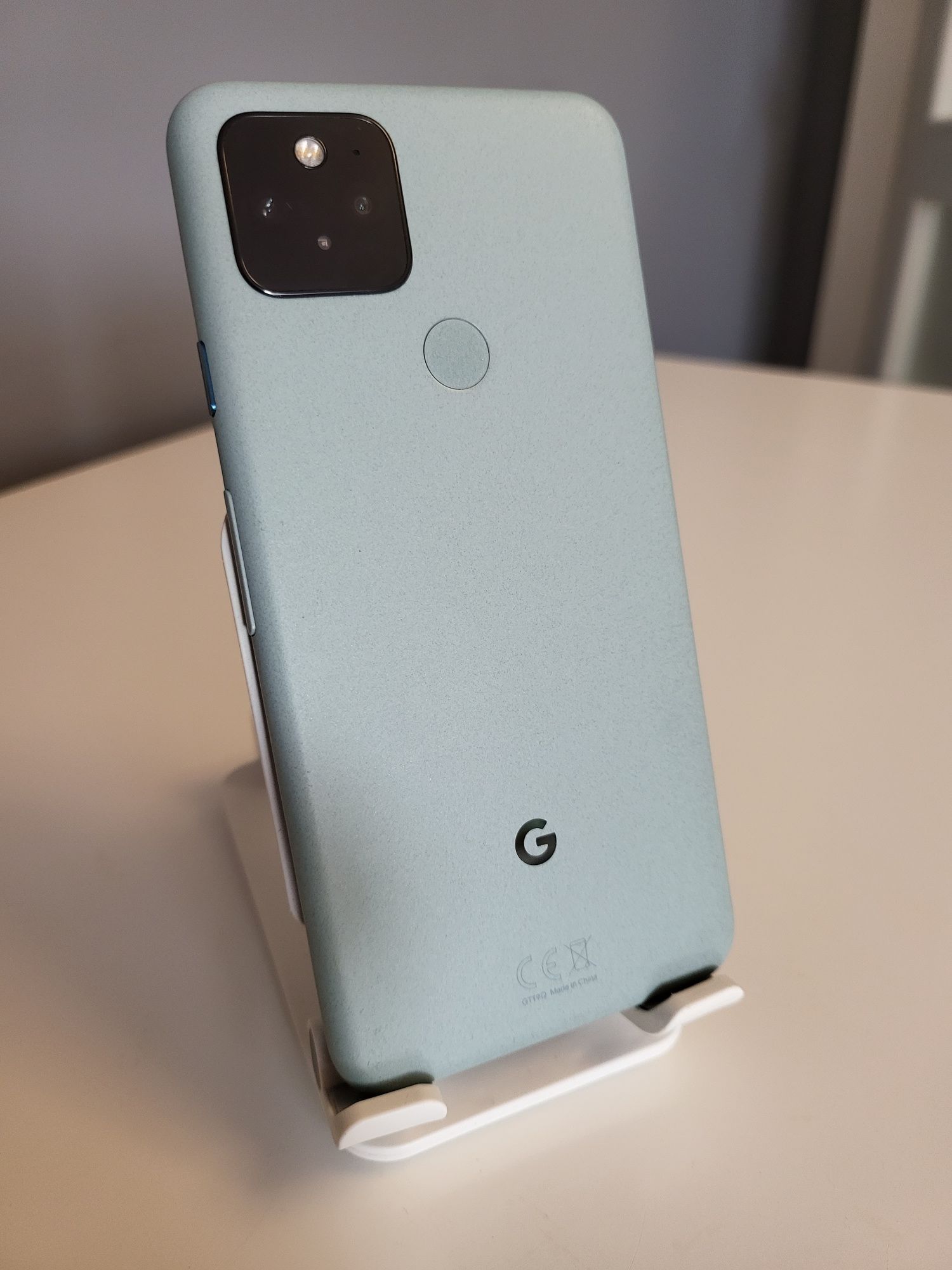 Google pixel 5 green