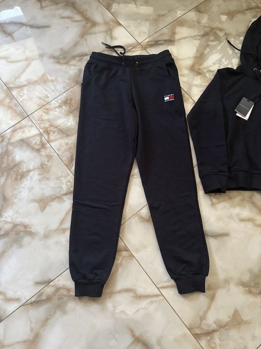 Костюм женский Tommy Hilfiger