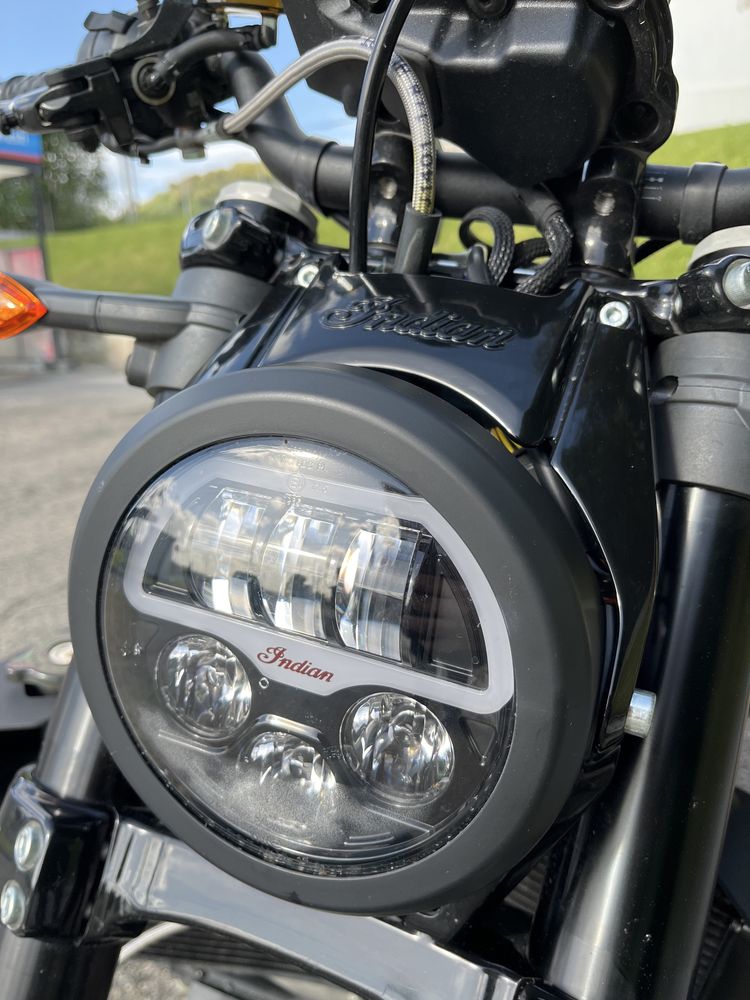 Indian FTR 1200 com 700km