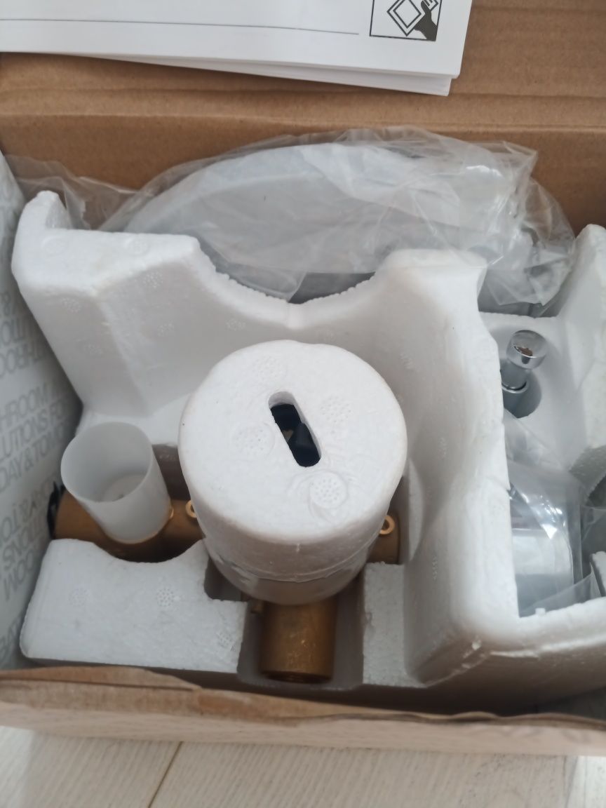 Roca - bateria podtynkowa wannowo-natryskowa L20 A5A0A09C00