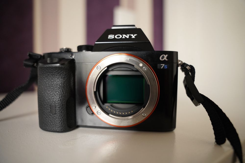 Sony a7s + grip Nevel